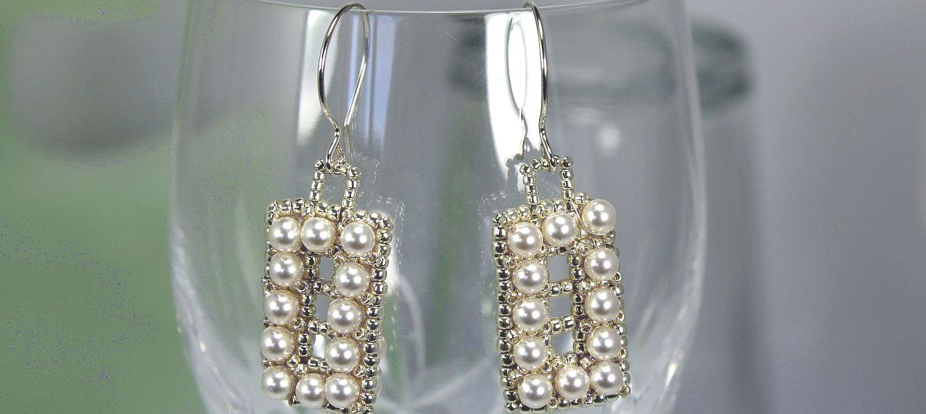 Rectangle Pearls - Earrings