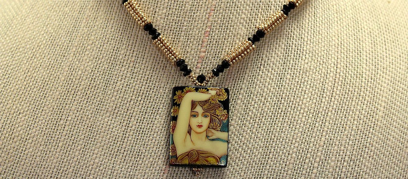 Blonde by Mucha - Necklace