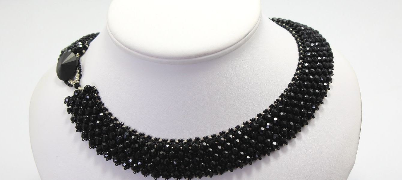 Image of Edge of Night Necklace