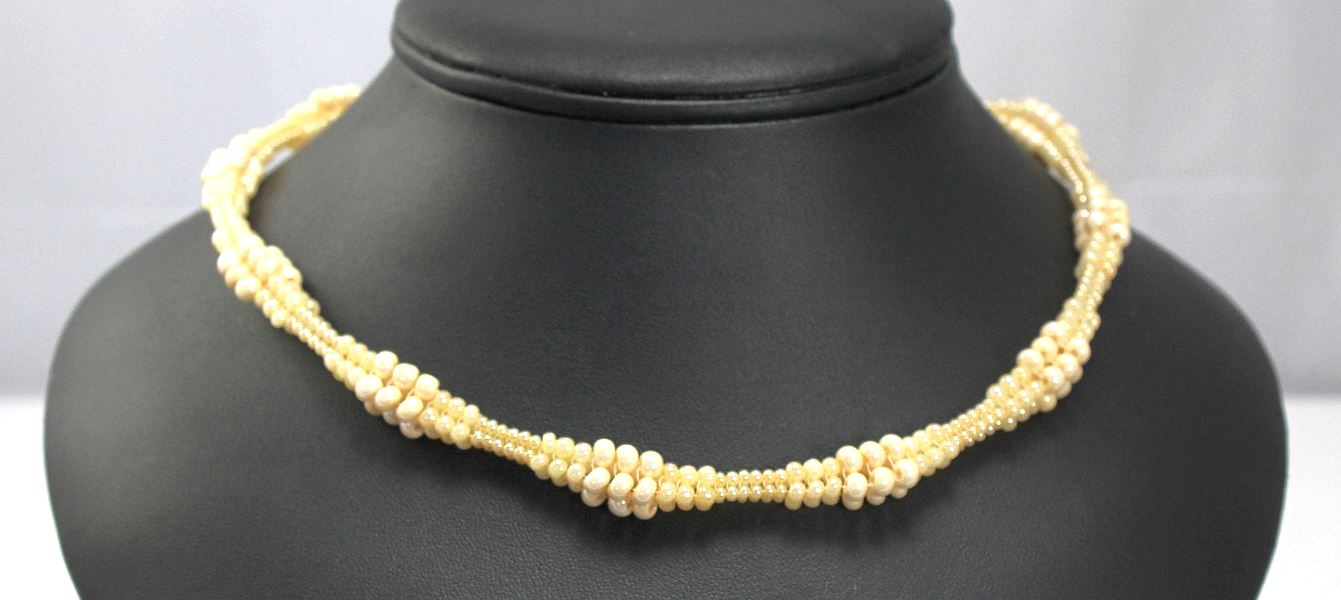 Image of Nancy's Necklace - Ivory