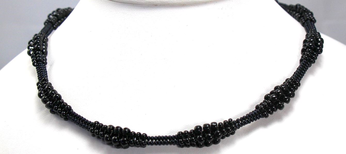 Nancy's Necklace - Black