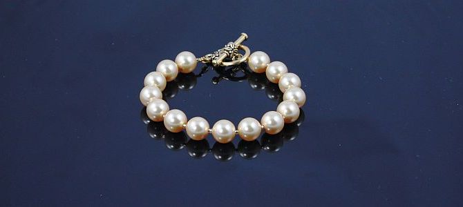 Gold Pearls Bracelet